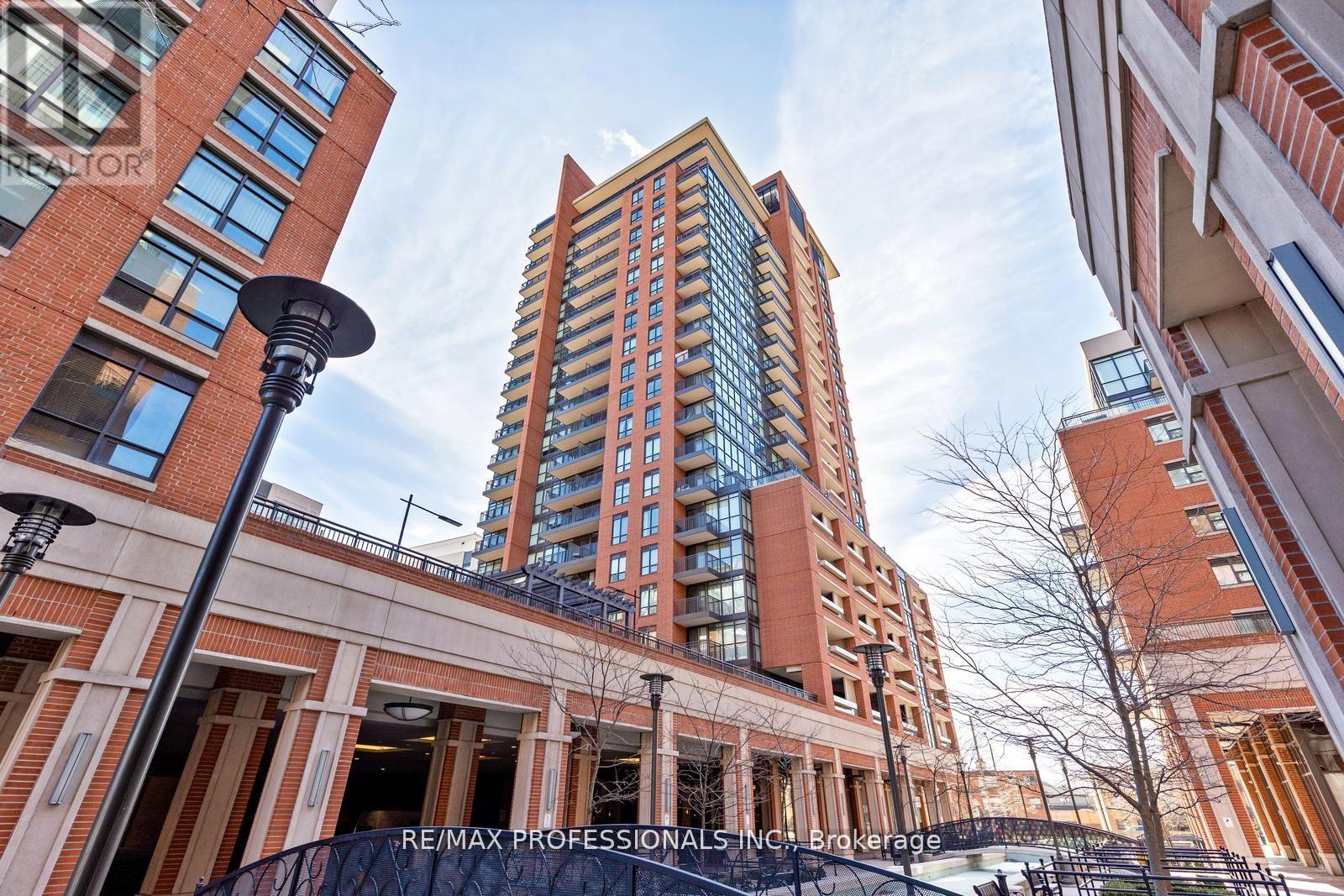 1014 - 800 LAWRENCE AVENUE W, Toronto, Ontario