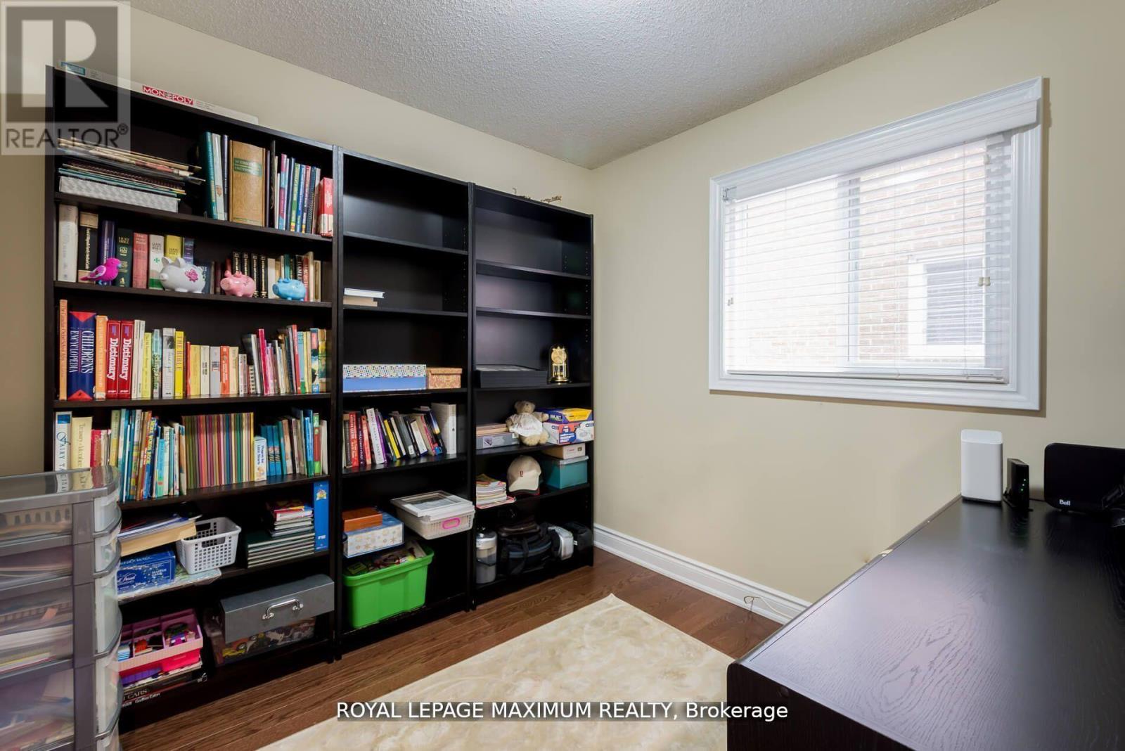 44 Flagstick Court, Toronto, Ontario  M3J 3B8 - Photo 21 - W12180083