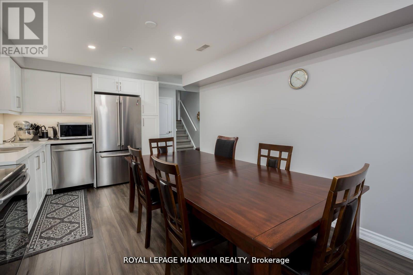 44 Flagstick Court, Toronto, Ontario  M3J 3B8 - Photo 30 - W12180083