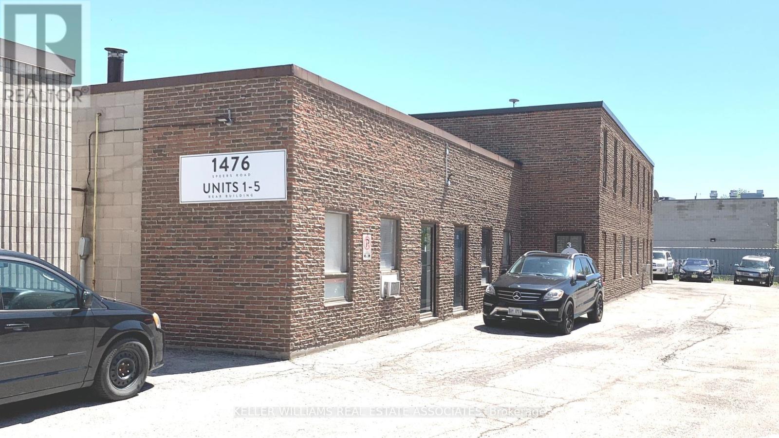 1470 Speers Road, Oakville, Ontario  L6L 2X6 - Photo 4 - W12180094