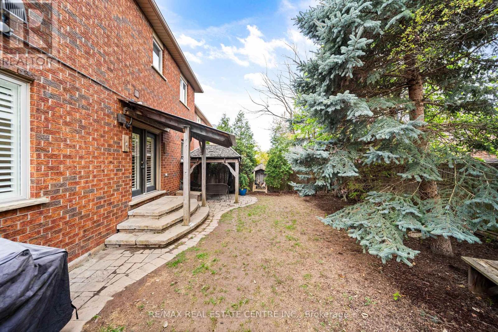 5449 Valleyhigh Drive, Burlington (Orchard), Ontario  L7L 6Z6 - Photo 49 - W12180096