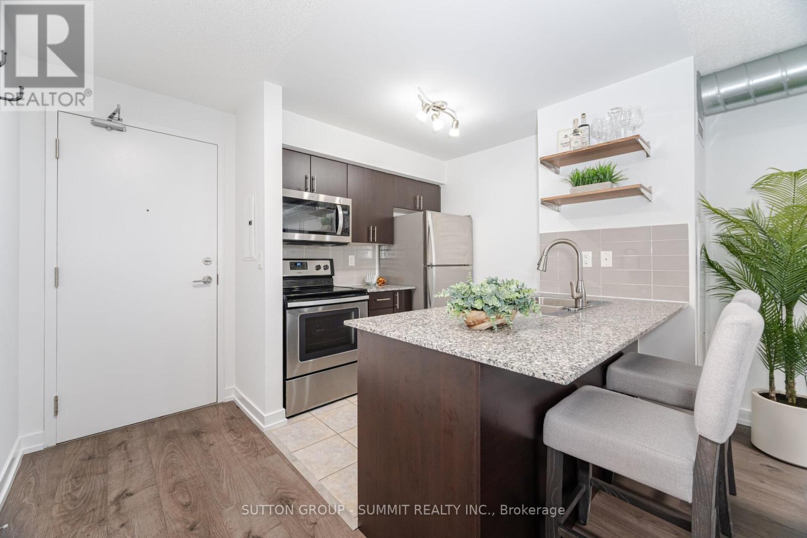 311 - 1410 Dupont Street, Toronto (Dovercourt-Wallace Emerson-Junction), Ontario  M6H 0B6 - Photo 4 - W12180110