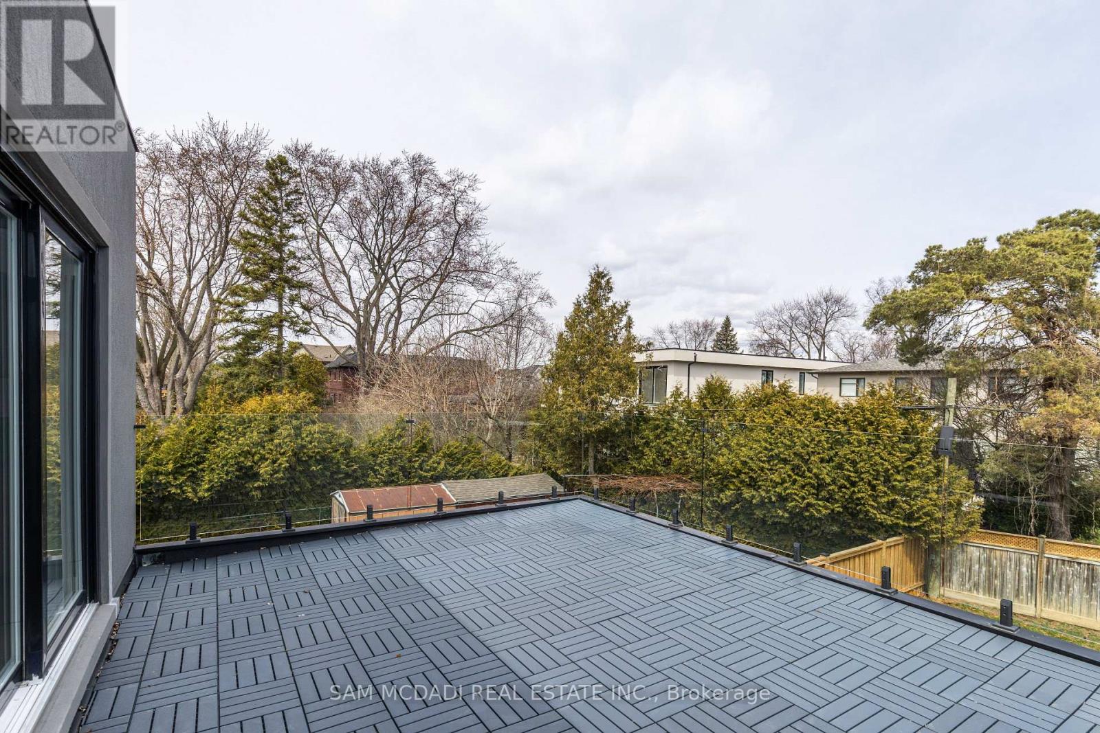 23b Maple Avenue N, Mississauga, Ontario  L5H 2S1 - Photo 21 - W12180113