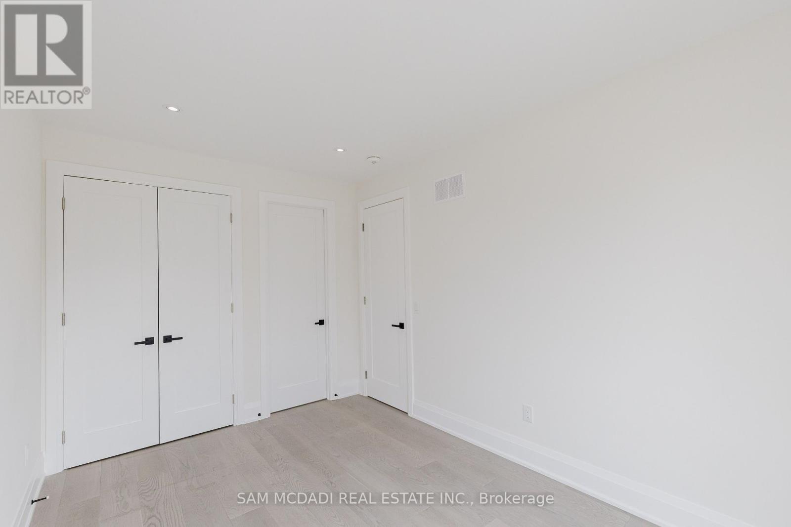 23b Maple Avenue N, Mississauga, Ontario  L5H 2S1 - Photo 28 - W12180113