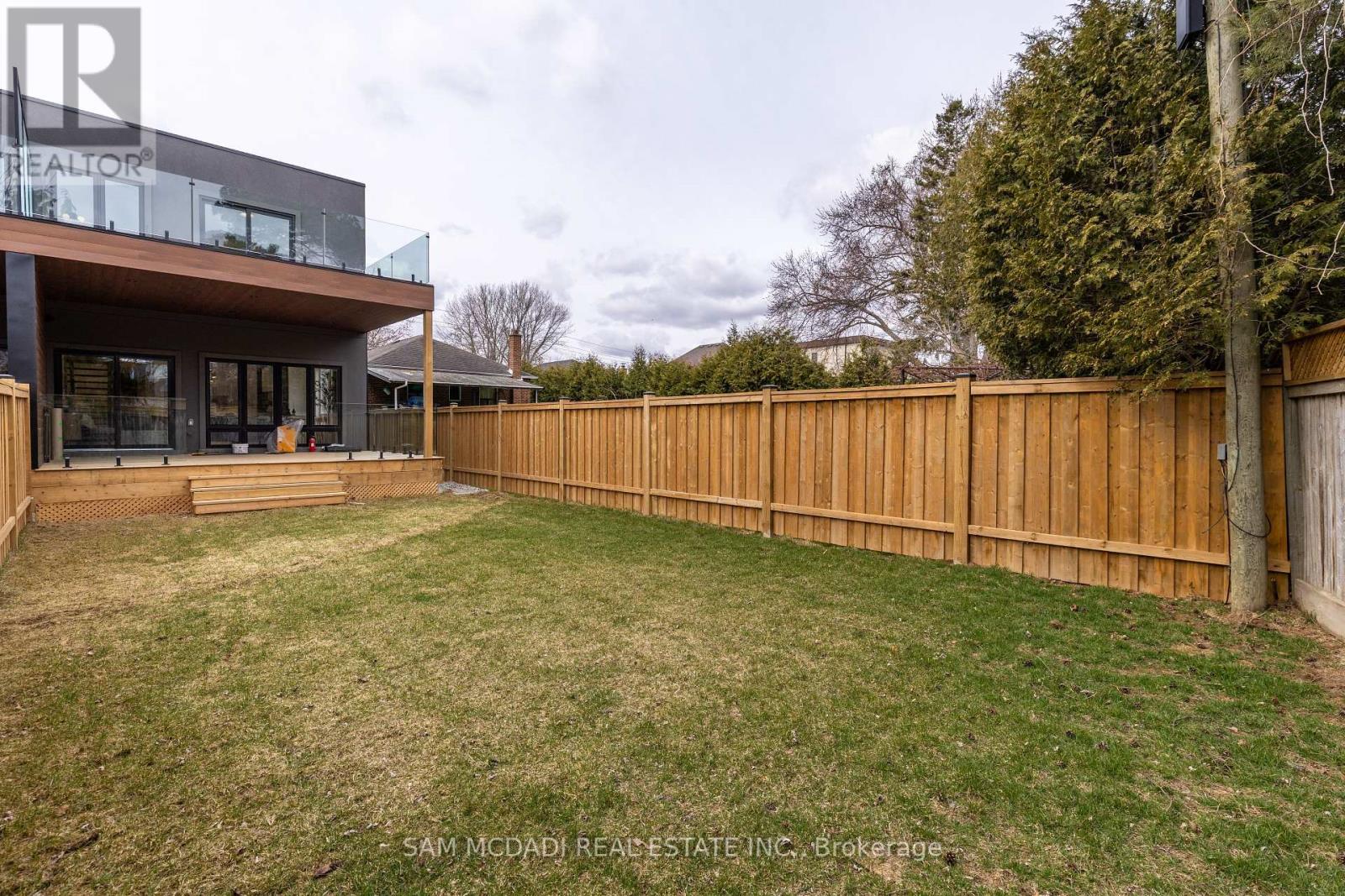 23b Maple Avenue N, Mississauga, Ontario  L5H 2S1 - Photo 42 - W12180113