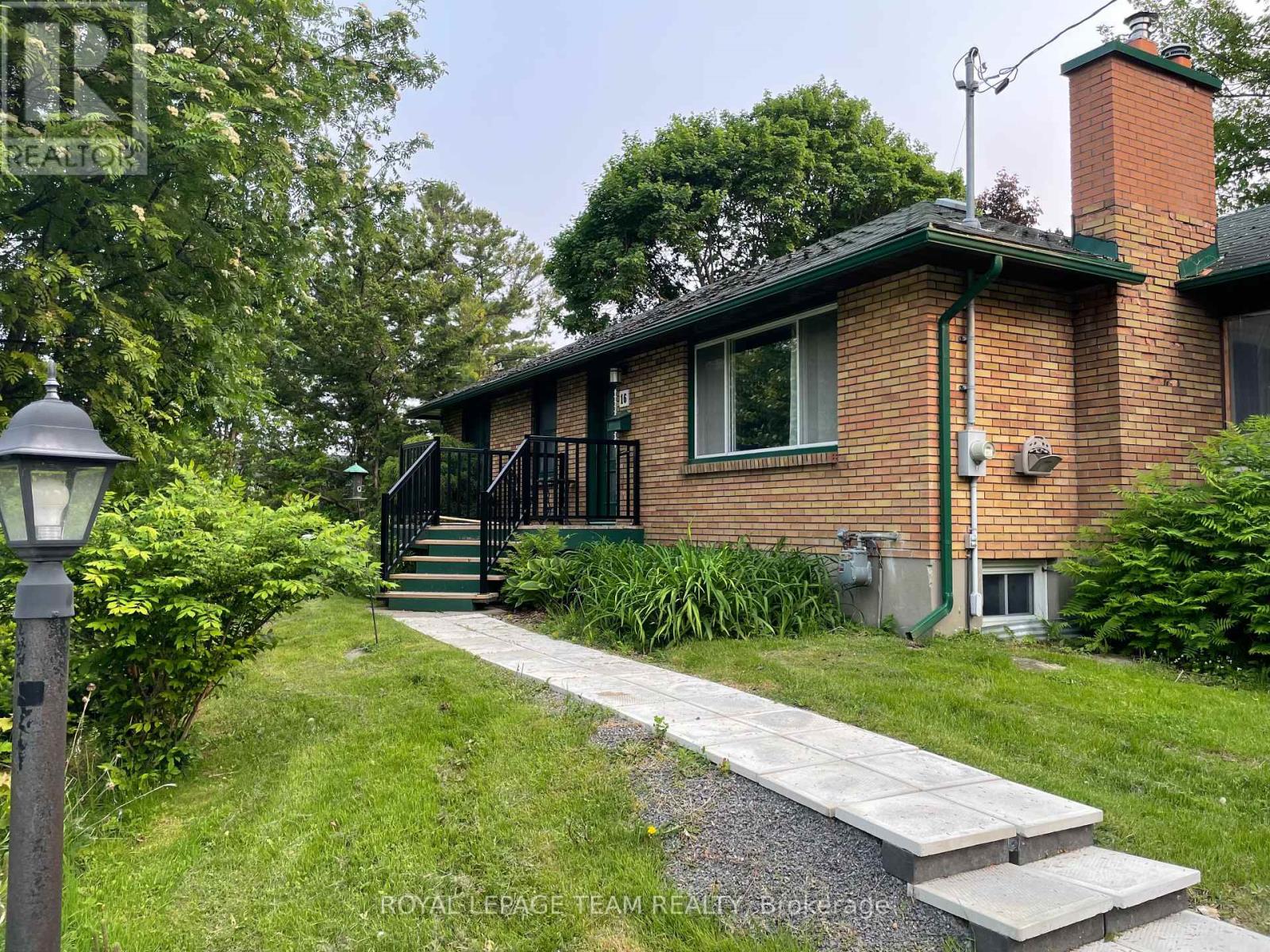16 Brook Lane, Ottawa, Ontario  K2G 1R9 - Photo 1 - X12180117