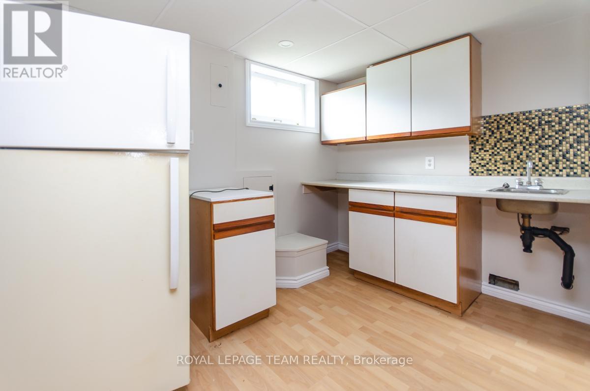 16 Brook Lane, Ottawa, Ontario  K2G 1R9 - Photo 17 - X12180117