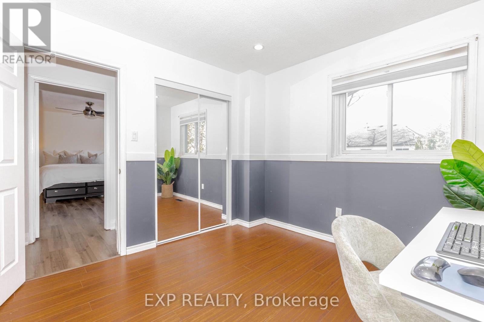 33 Meaghan Street, Hamilton, Ontario  L8B 0H5 - Photo 38 - X12180066