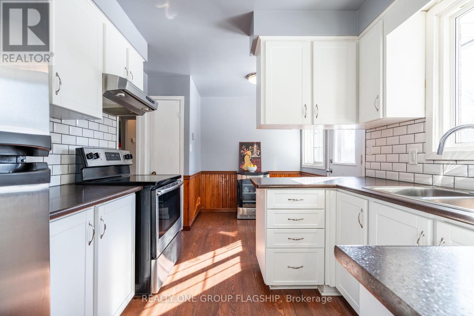 1893 Centre Road, Hamilton, Ontario  L8N 2Z7 - Photo 12 - X12180067