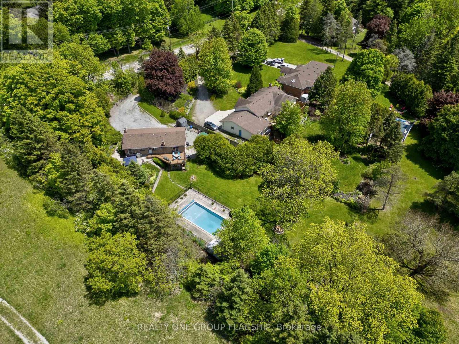 1893 Centre Road, Hamilton, Ontario  L8N 2Z7 - Photo 38 - X12180067