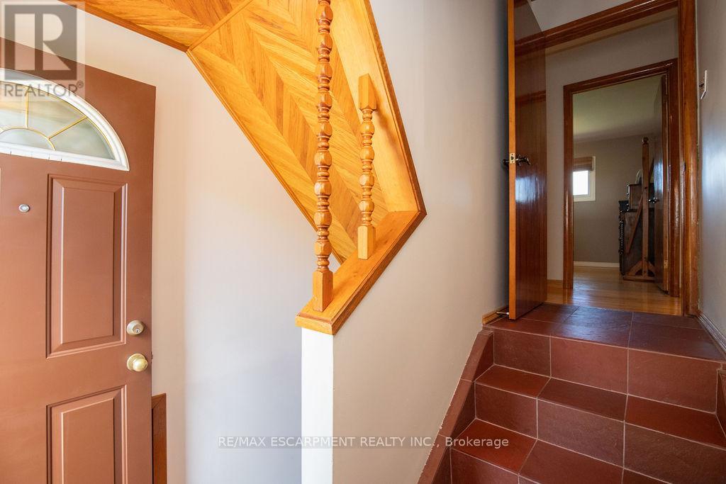 607 7th Avenue, Hamilton, Ontario  L8V 1Y6 - Photo 26 - X12180086