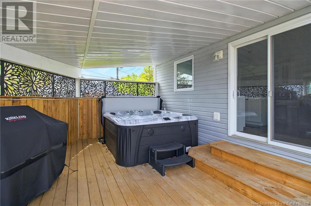 Property at 1 Acorn Court image 4