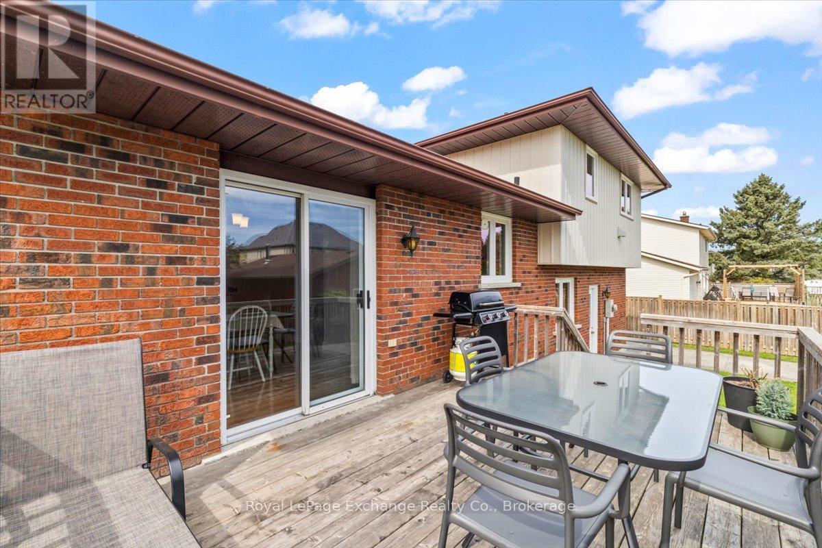 447 Falconer Street, Saugeen Shores, Ontario  N0H 2C2 - Photo 23 - X12178783