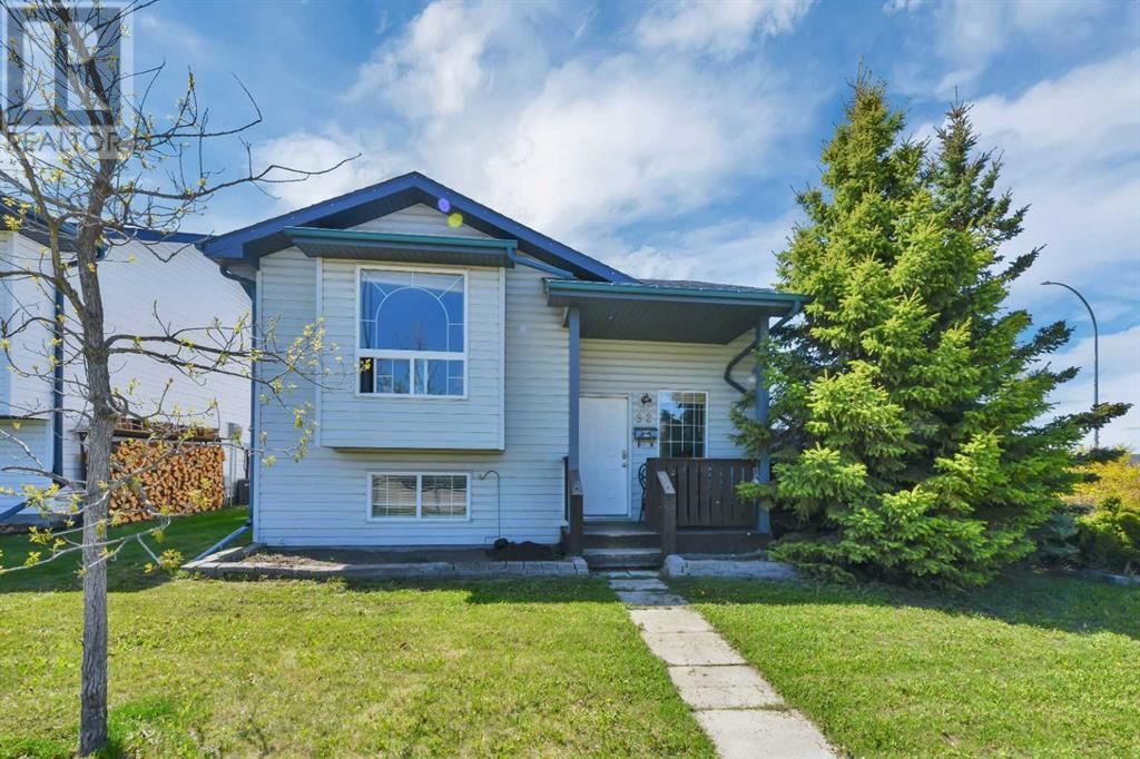 92 Old Boomer Road, Sylvan Lake, Alberta  T4S 2H9 - Photo 1 - A2222802