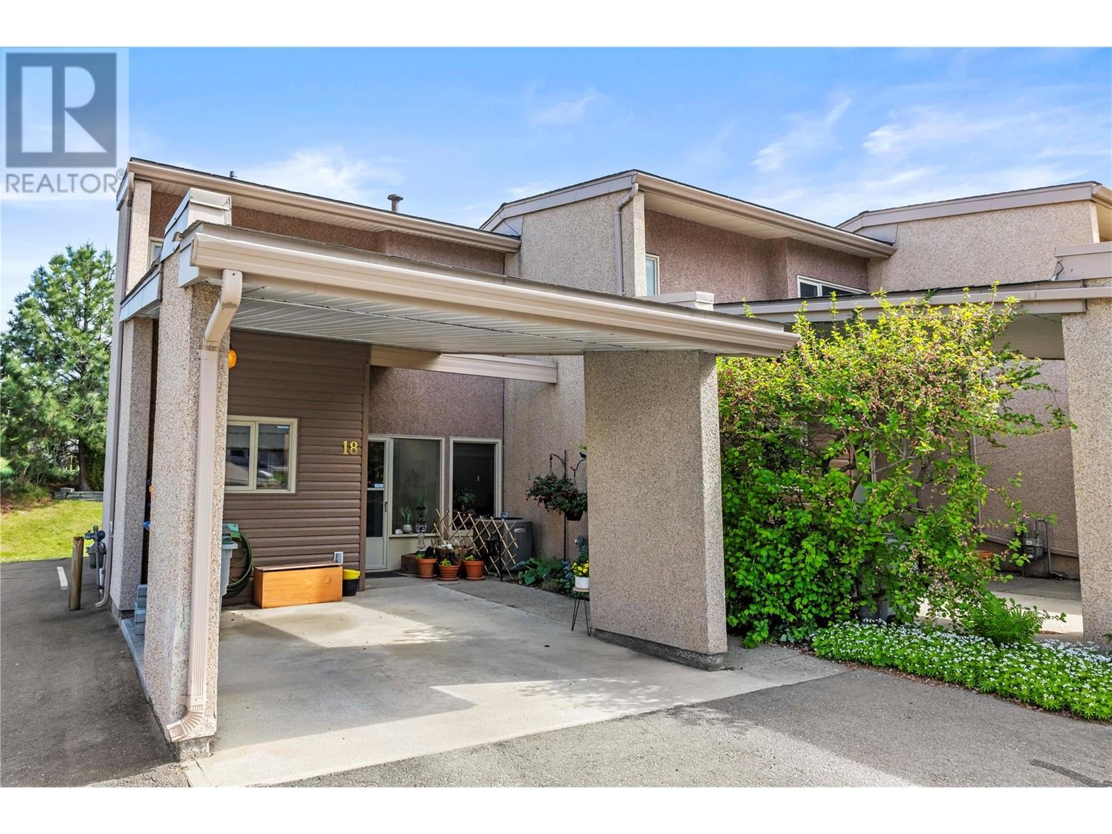 1555 SUMMIT Drive Unit# 18, Kamloops, BC V2E1E9