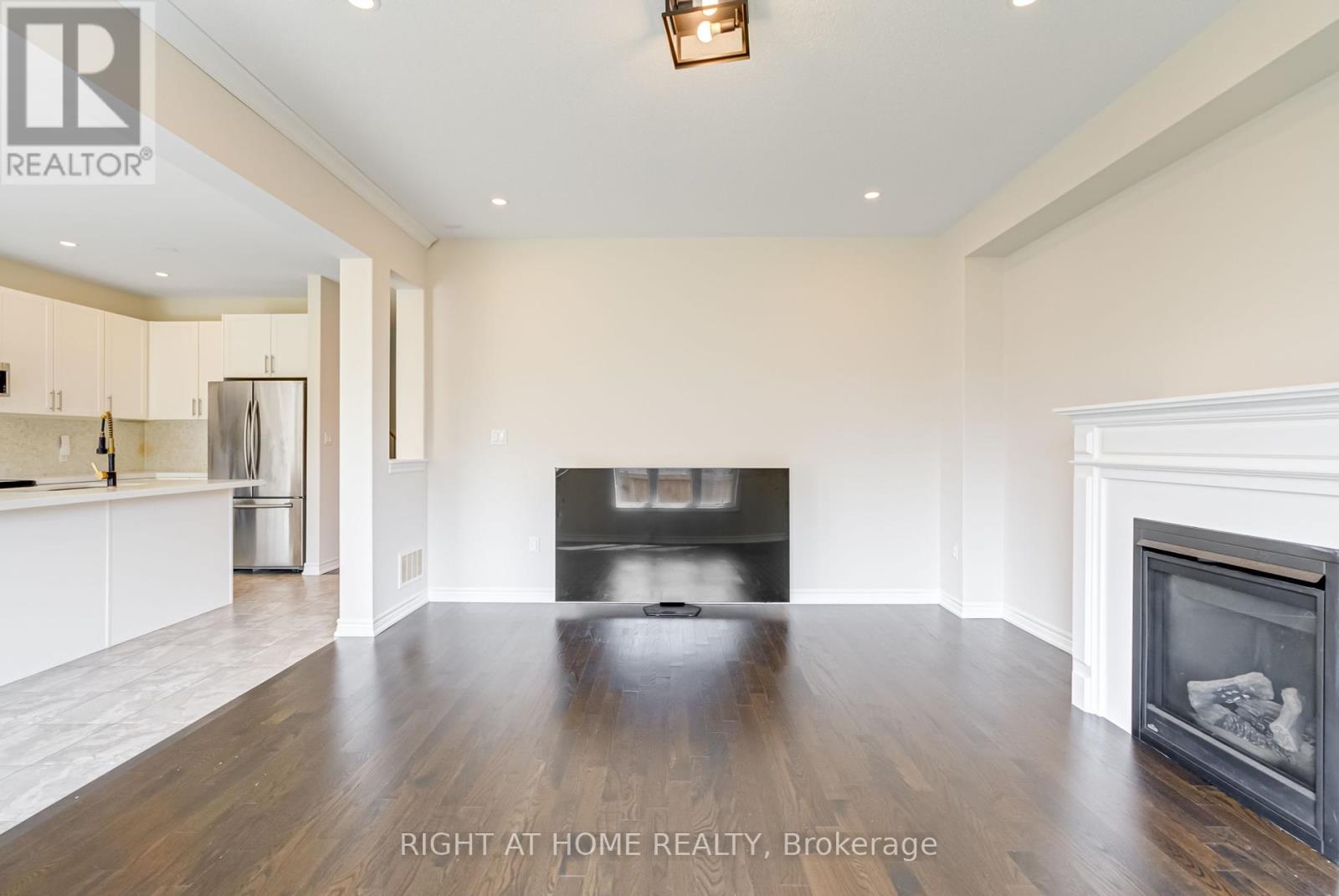70 Moses Crescent, Clarington, Ontario  L1C 0T8 - Photo 6 - E12180118