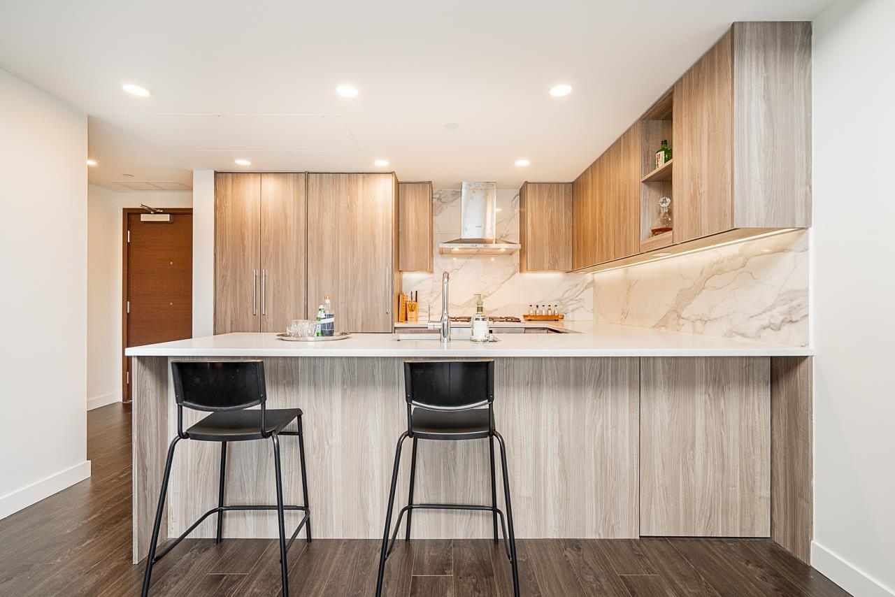 903 9887 Whalley Boulevard, Surrey, British Columbia  V3T 0P4 - Photo 4 - R3008593