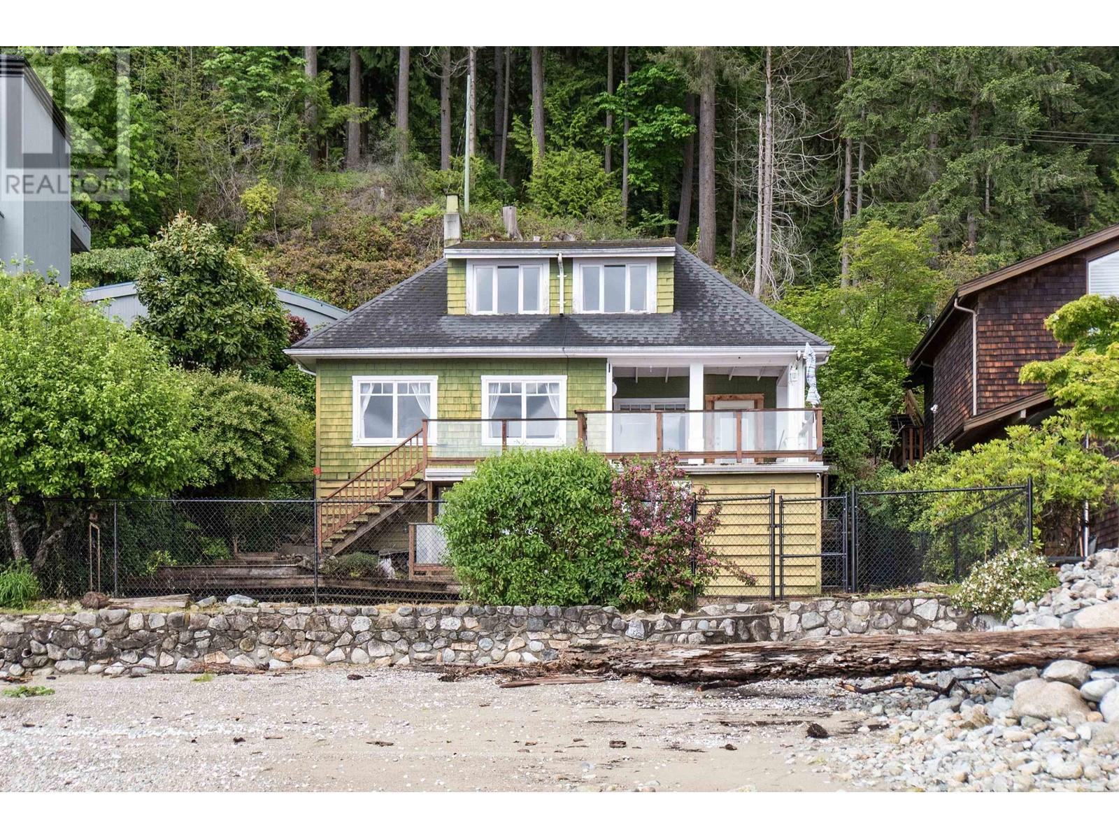 5293 Indian River Drive, North Vancouver, British Columbia  V7G 2T6 - Photo 3 - R3005682
