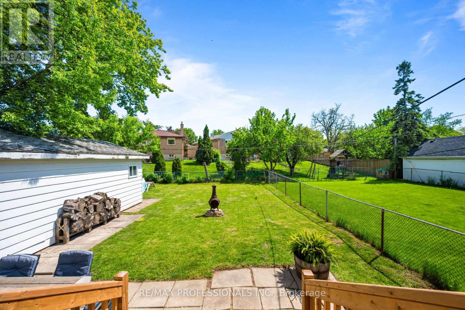 19 Wellesworth Drive, Toronto (Eringate-Centennial-West Deane), Ontario  M9C 4P5 - Photo 43 - W12180147