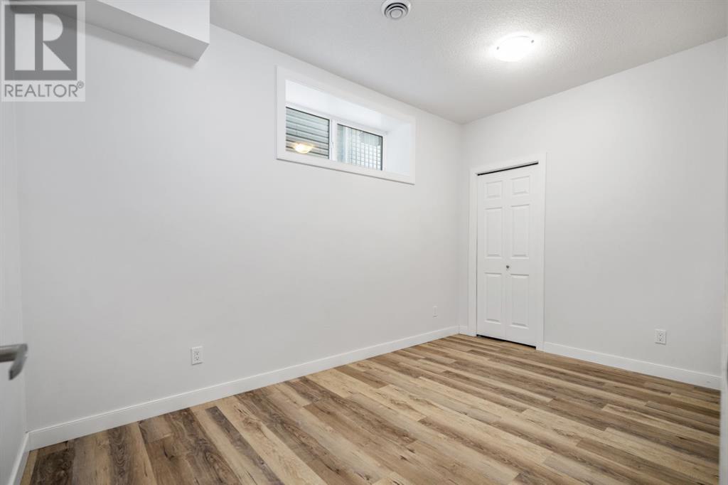 187 Crestridge Hill Sw, Calgary, Alberta  T3B 6G9 - Photo 35 - A2197080