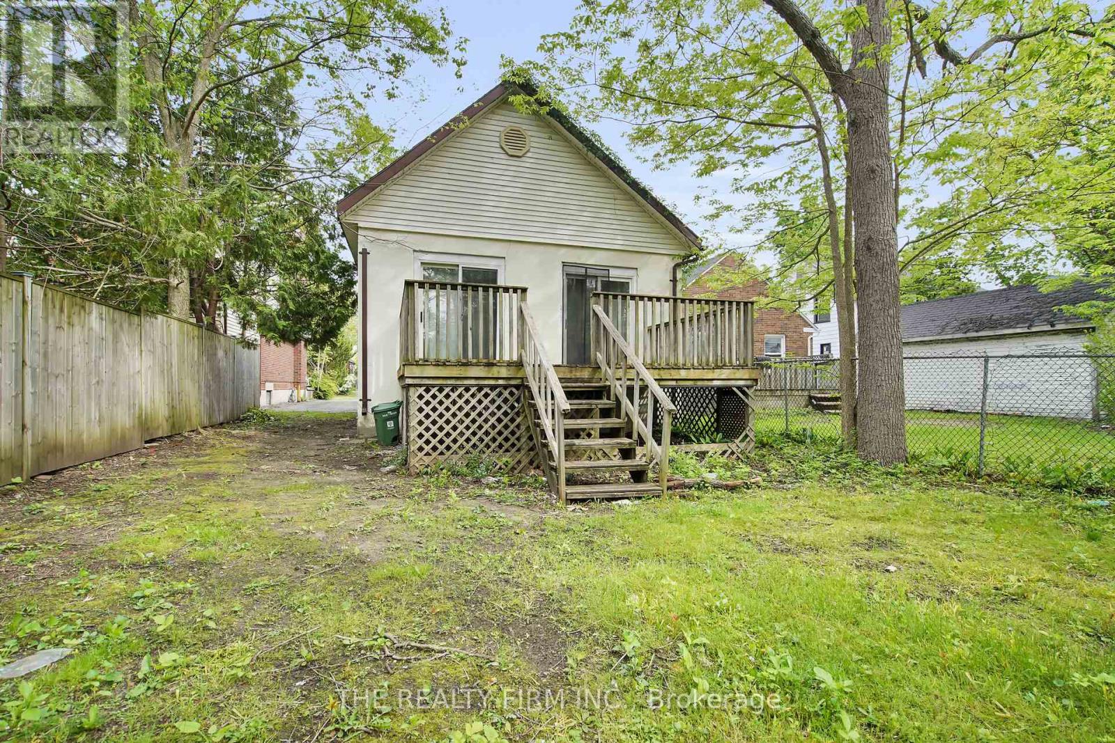 227 Epworth Avenue, London East, Ontario  N6A 2M2 - Photo 9 - X12180168