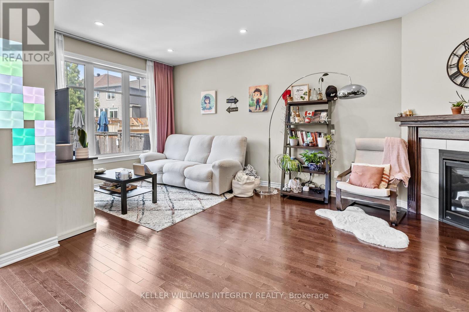 313 Warmstone Drive, Ottawa, Ontario  K2S 0N9 - Photo 12 - X12180153