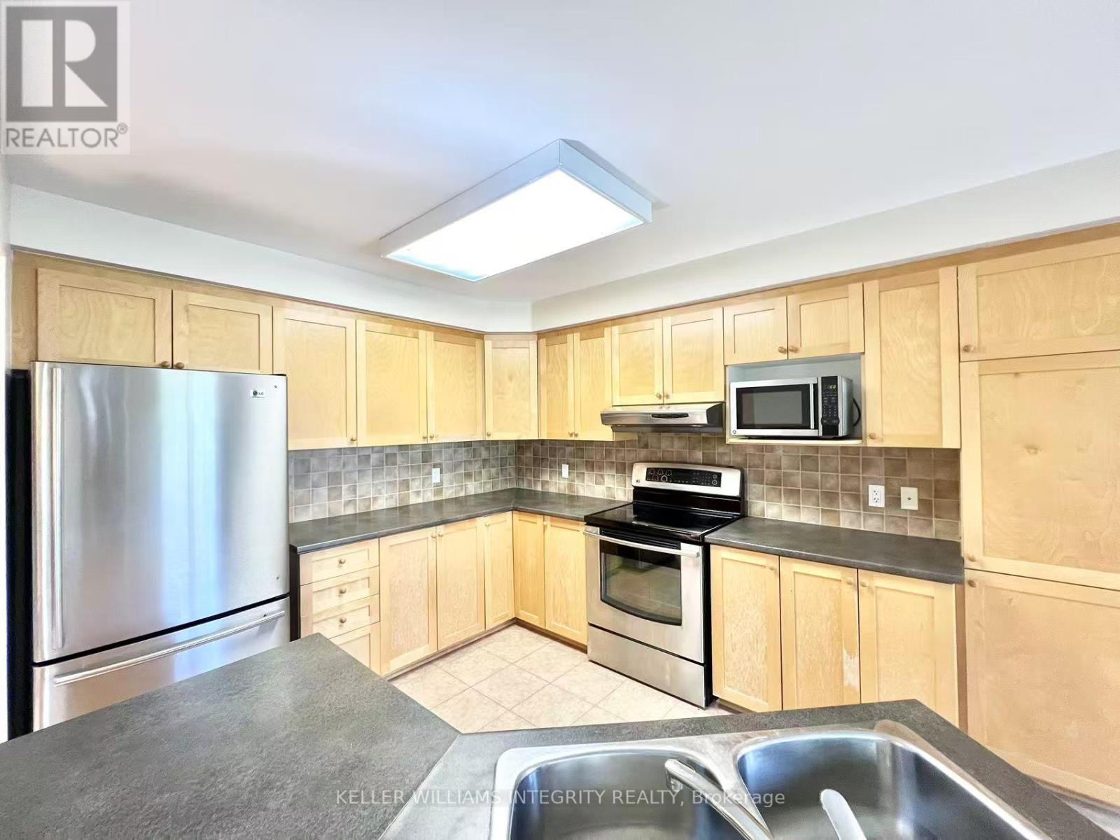 141 Gatespark Private, Ottawa, Ontario  K2T 1K9 - Photo 20 - X12180183