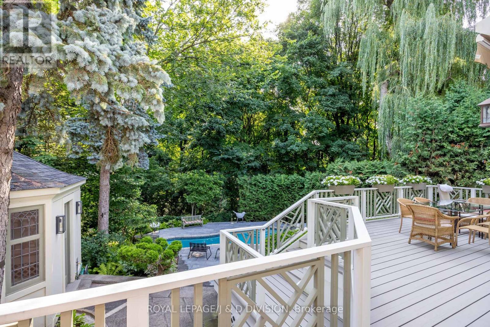 12 Forest Glen Crescent, Toronto, Ontario  M4N 2E8 - Photo 18 - C12176515