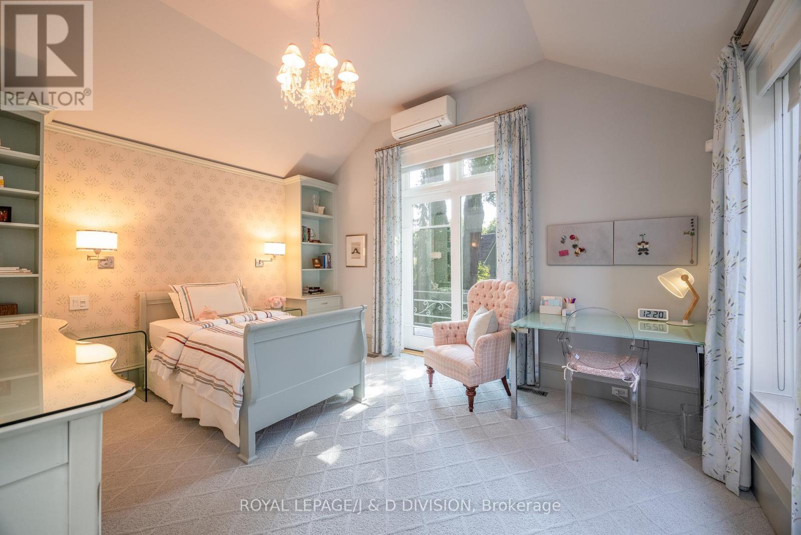 12 Forest Glen Crescent, Toronto, Ontario  M4N 2E8 - Photo 29 - C12176515