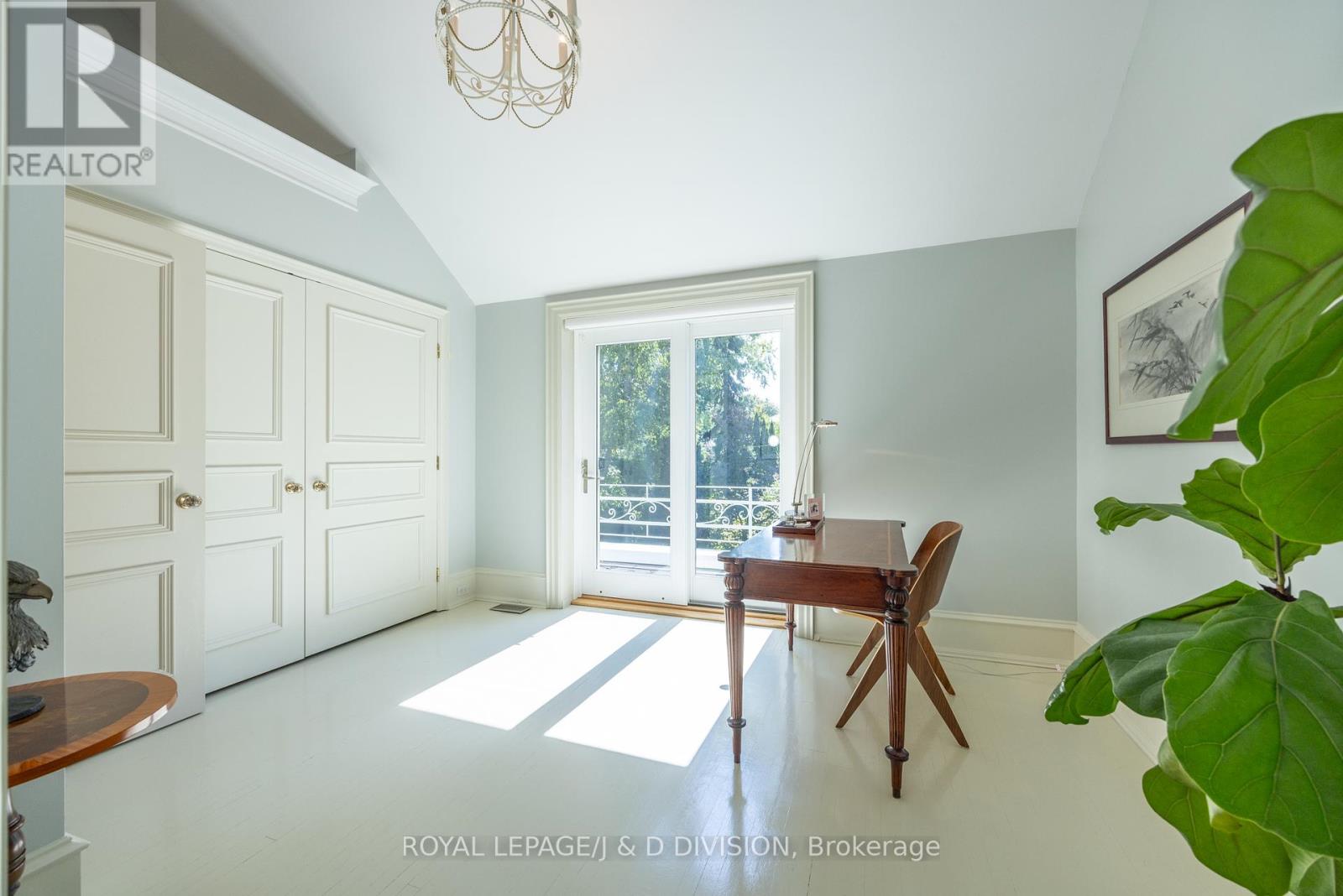 12 Forest Glen Crescent, Toronto, Ontario  M4N 2E8 - Photo 34 - C12176515