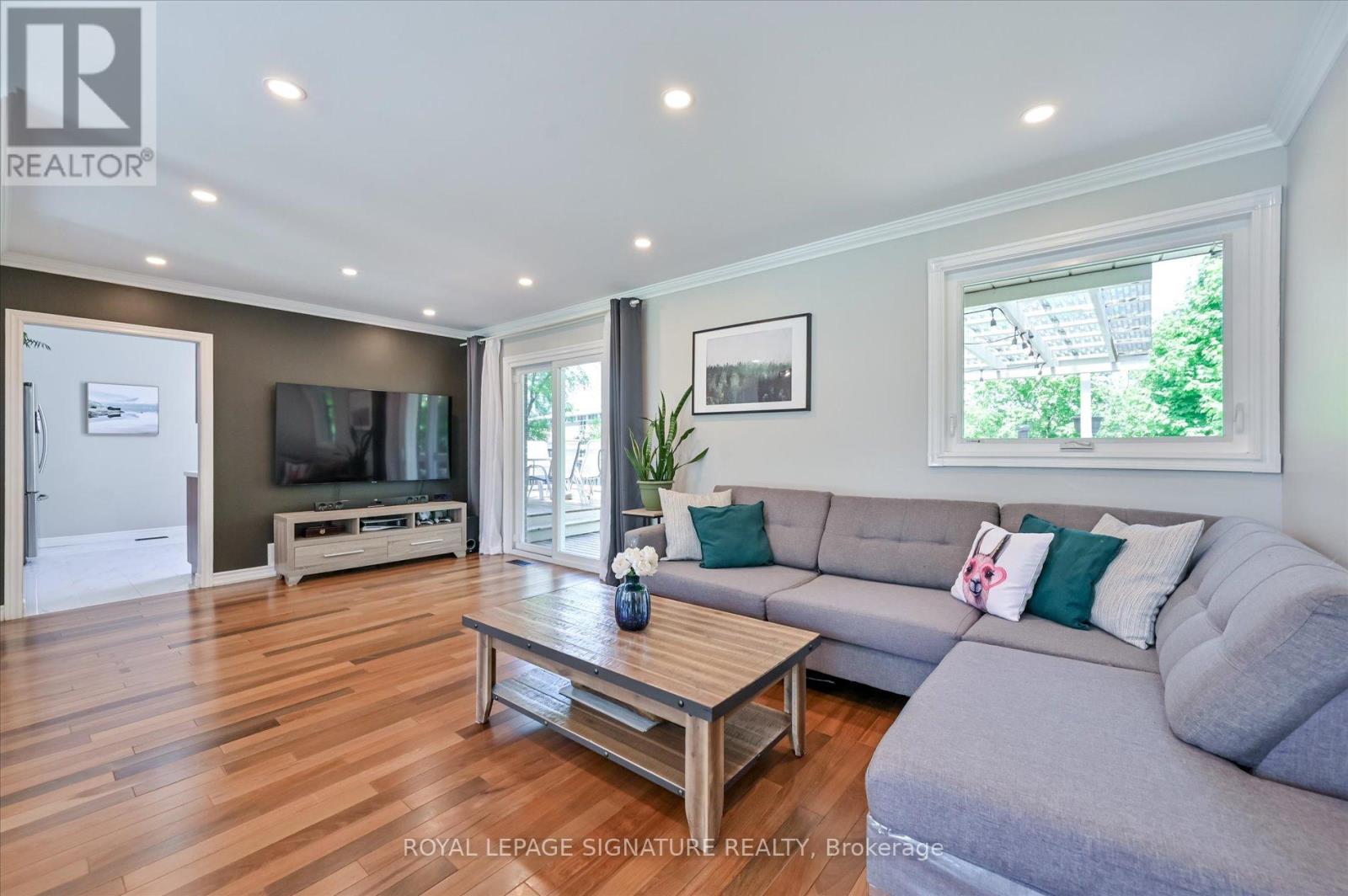 Property at 1411 LEWISHAM DRIVE image 5