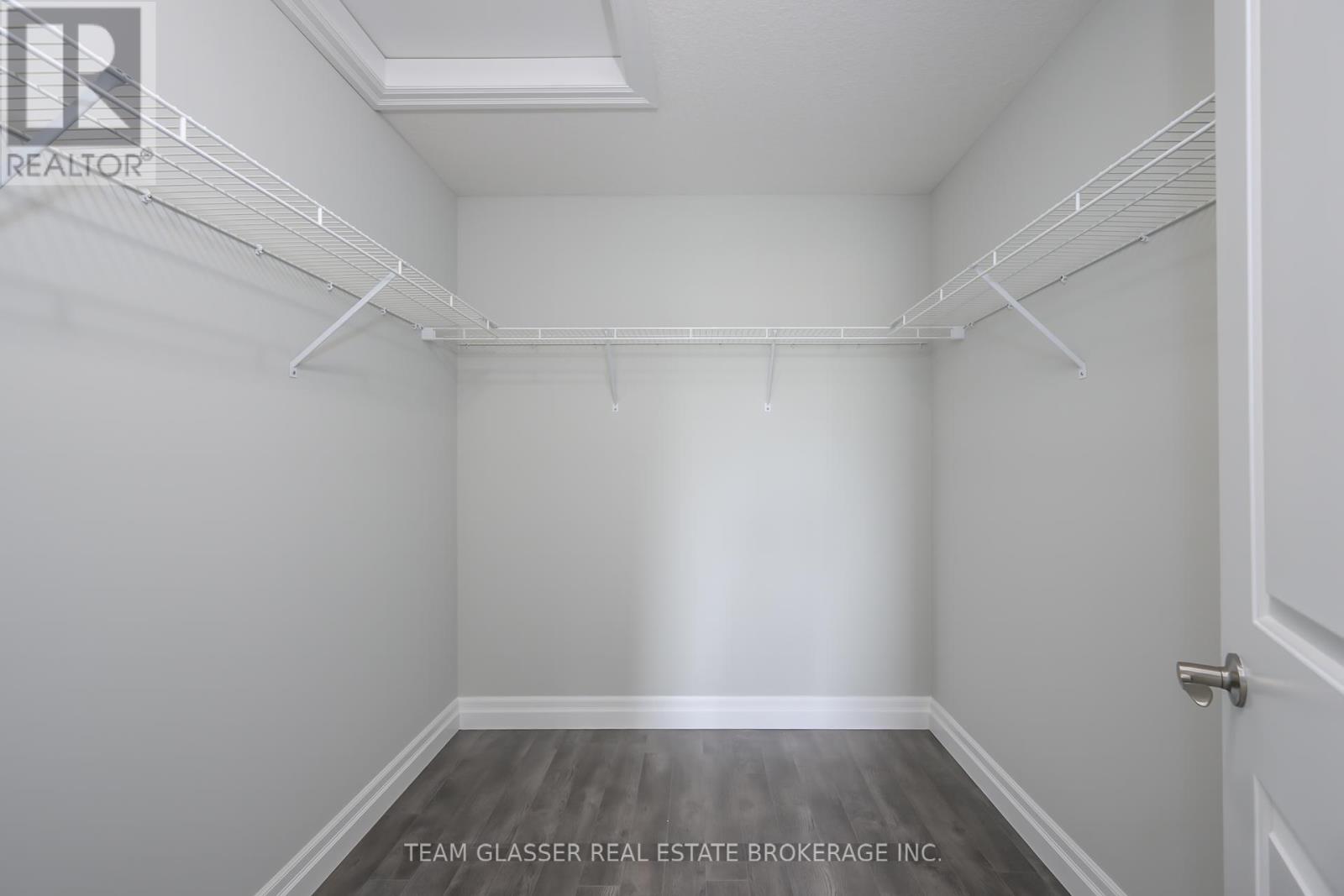 1604 Chickadee Trail, London South (South U), Ontario  N6N 1K2 - Photo 22 - X12170566