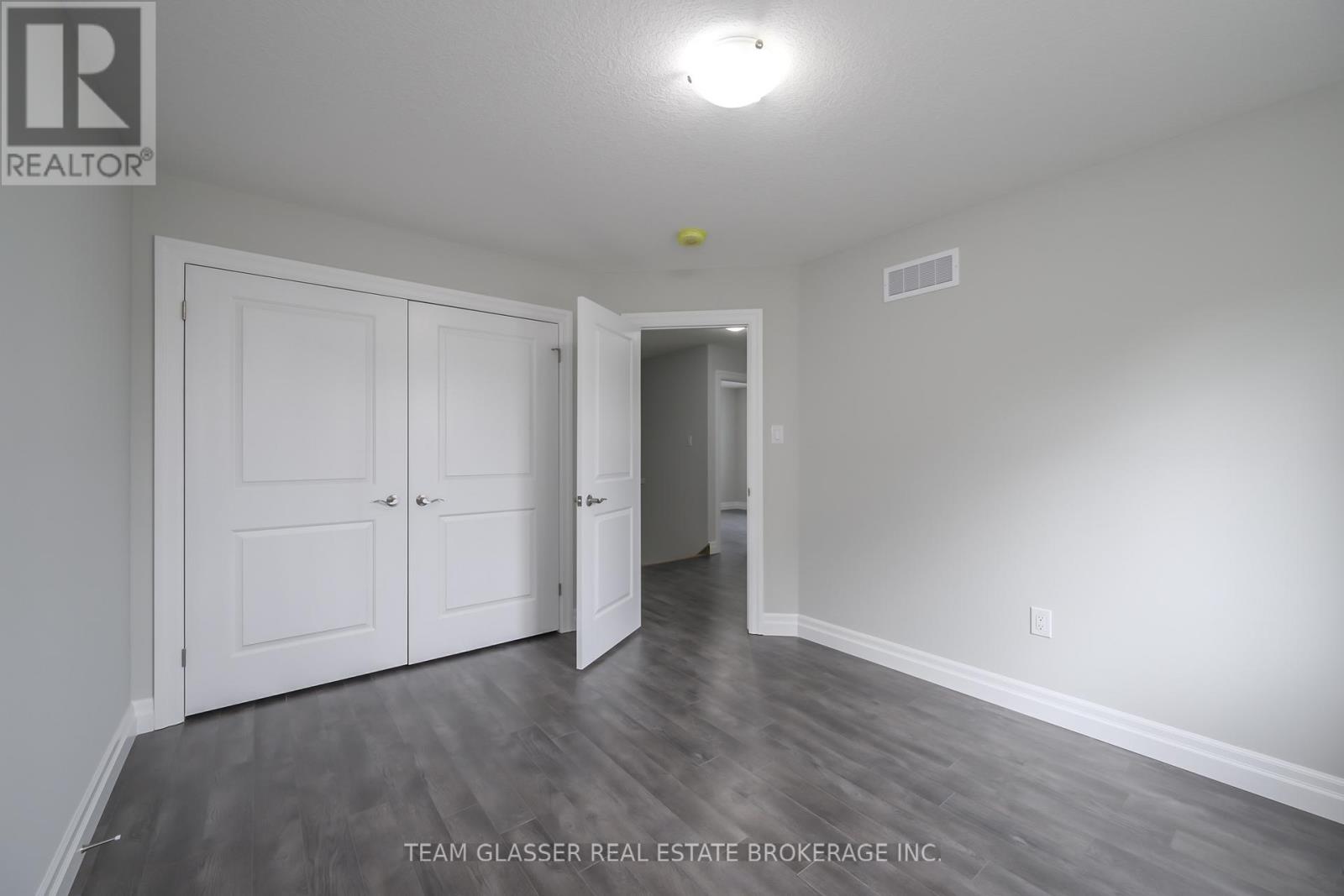 1604 Chickadee Trail, London South (South U), Ontario  N6N 1K2 - Photo 19 - X12170566