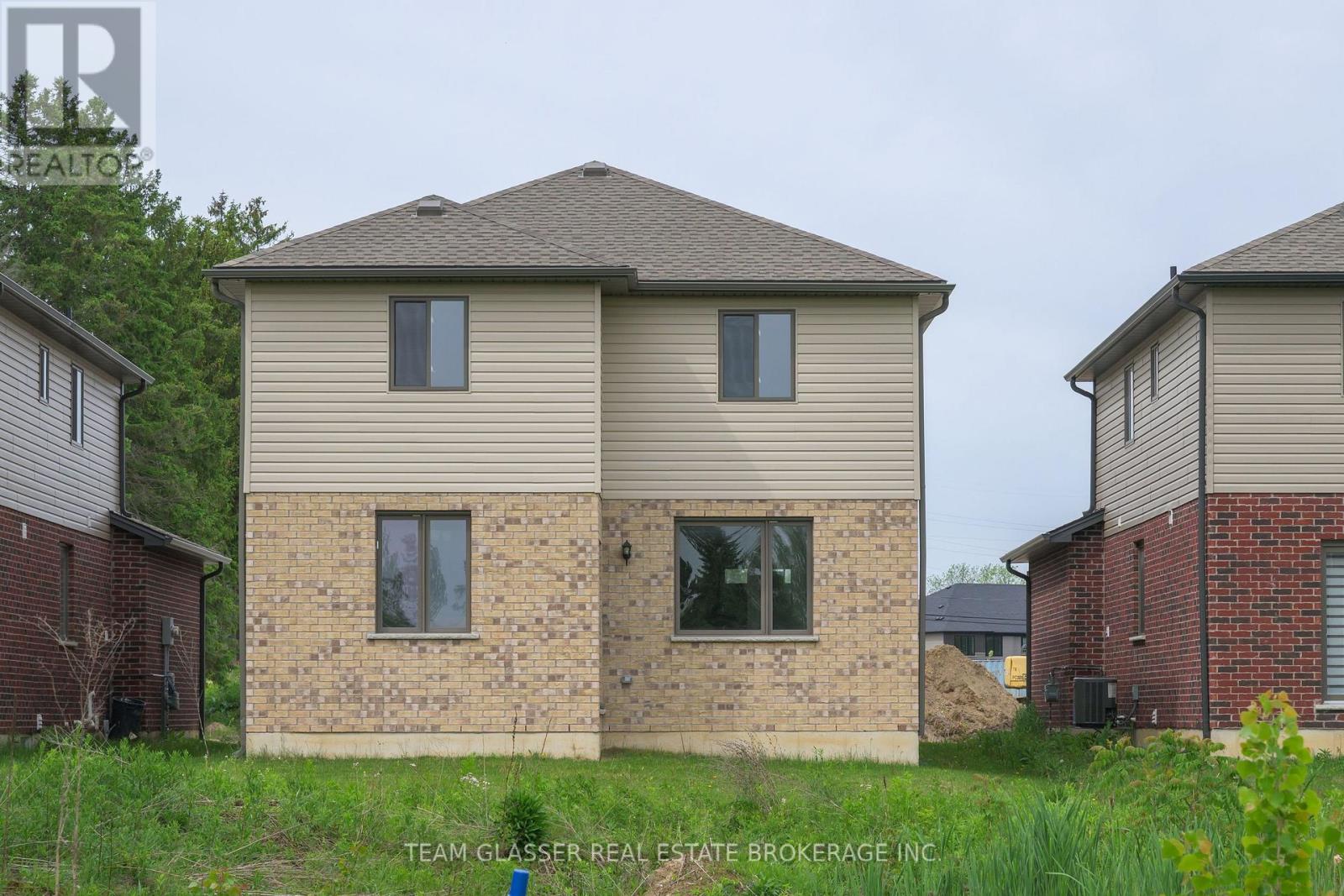 1604 Chickadee Trail, London South (South U), Ontario  N6N 1K2 - Photo 39 - X12170566