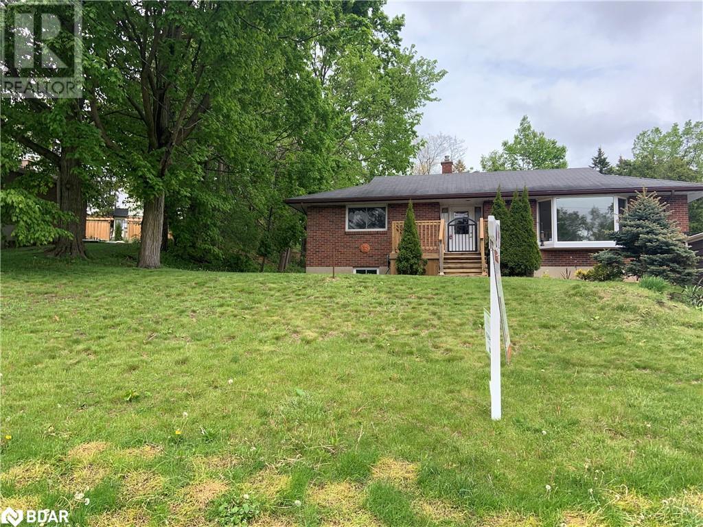 105 Eccles Street N, Barrie, Ontario  L4N 1Y6 - Photo 3 - 40732789