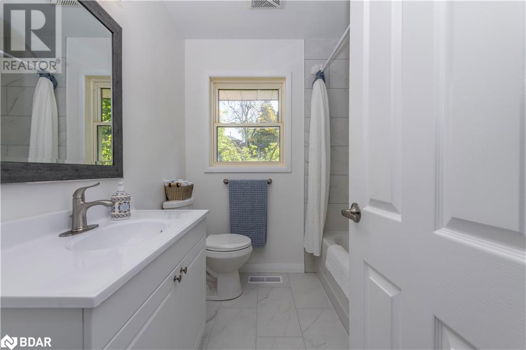 105 Eccles Street N, Barrie, Ontario  L4N 1Y6 - Photo 21 - 40732789