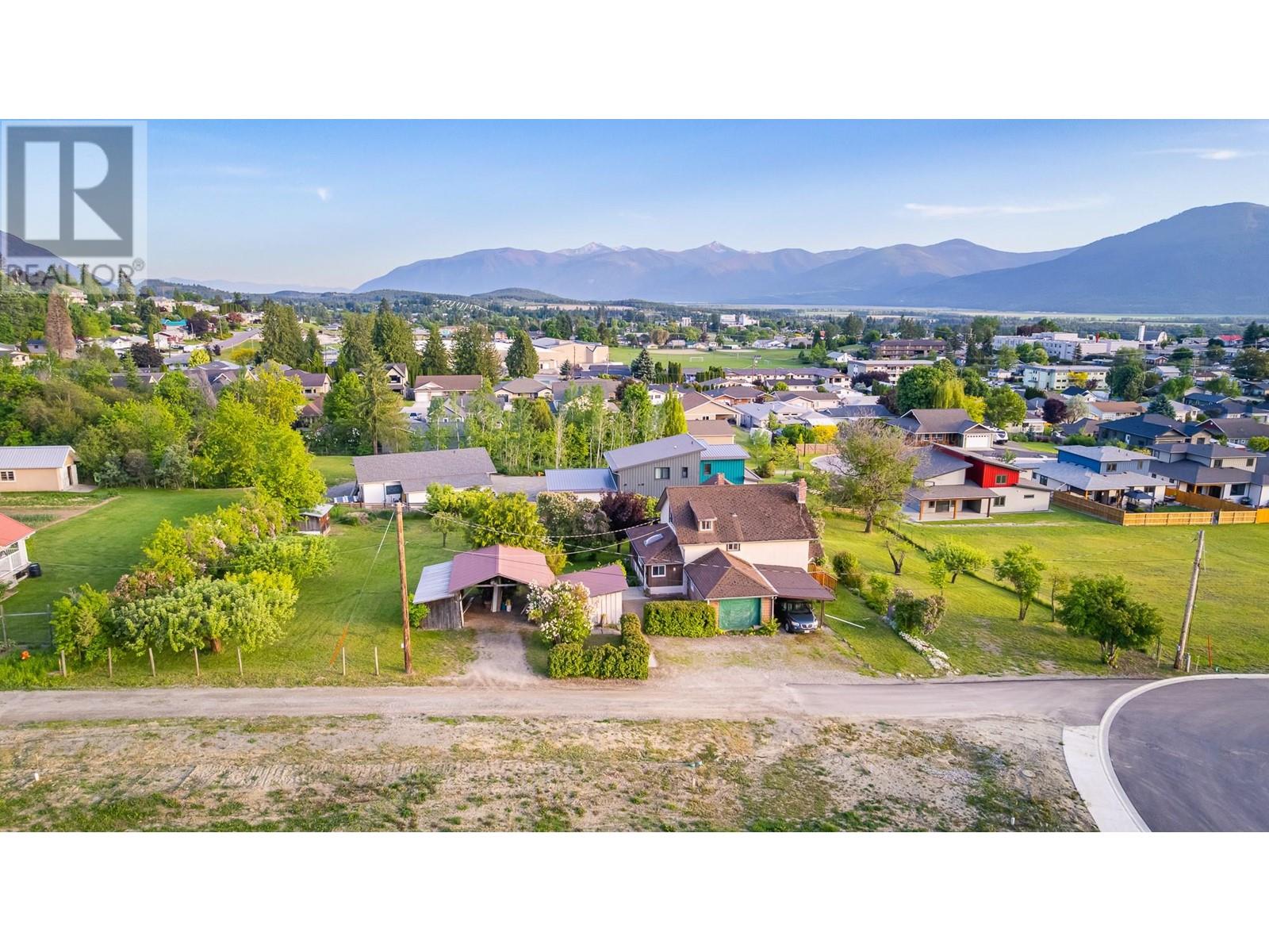 1843 Mclaren Street, Creston, British Columbia  V0B 1G5 - Photo 50 - 10342810