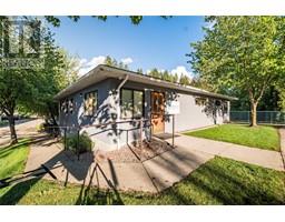 663 COLUMBIA Avenue, castlegar, British Columbia