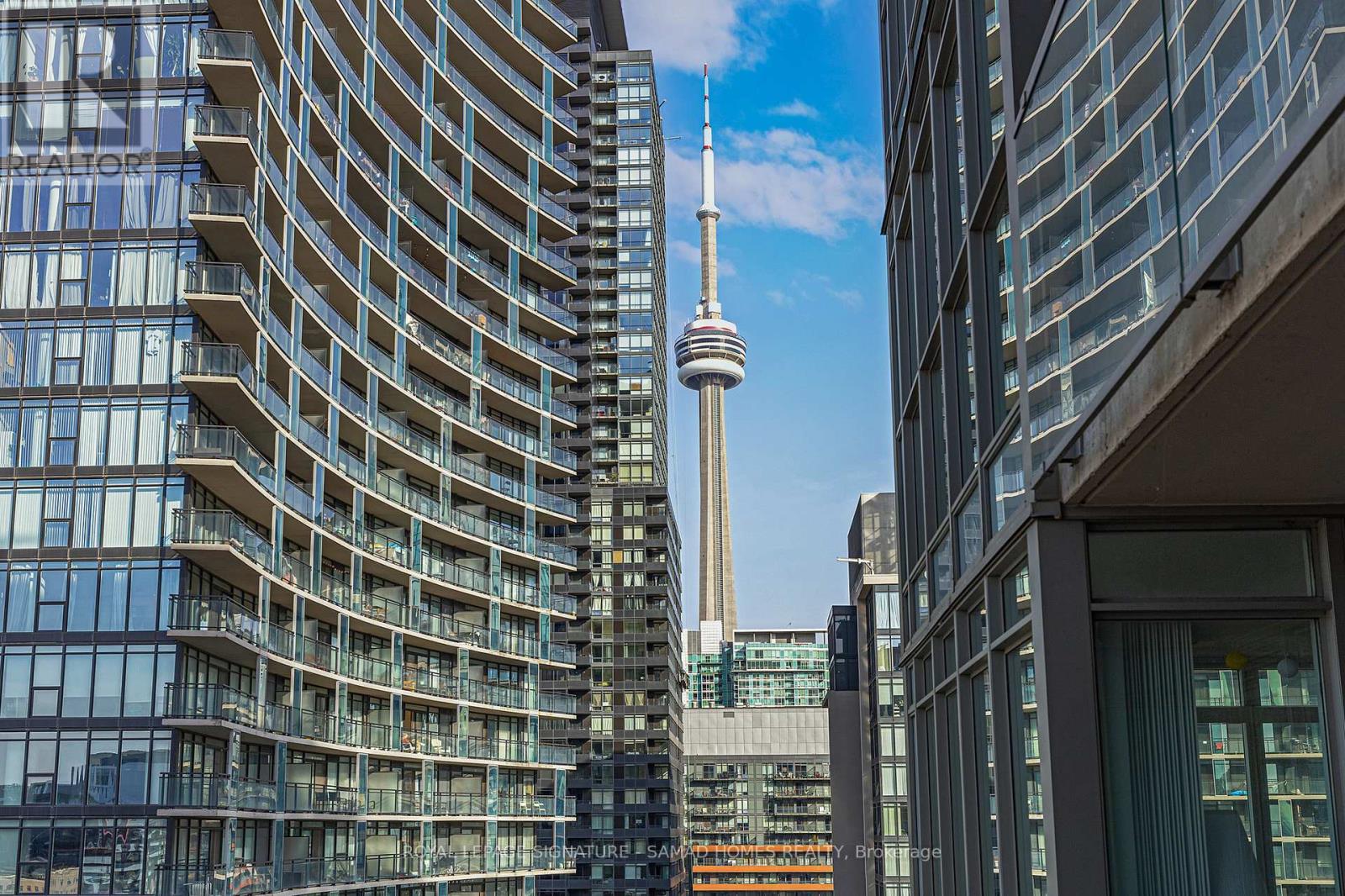 952 - 10 Capreol Court, Toronto, Ontario  M5V 4B3 - Photo 1 - C12142102