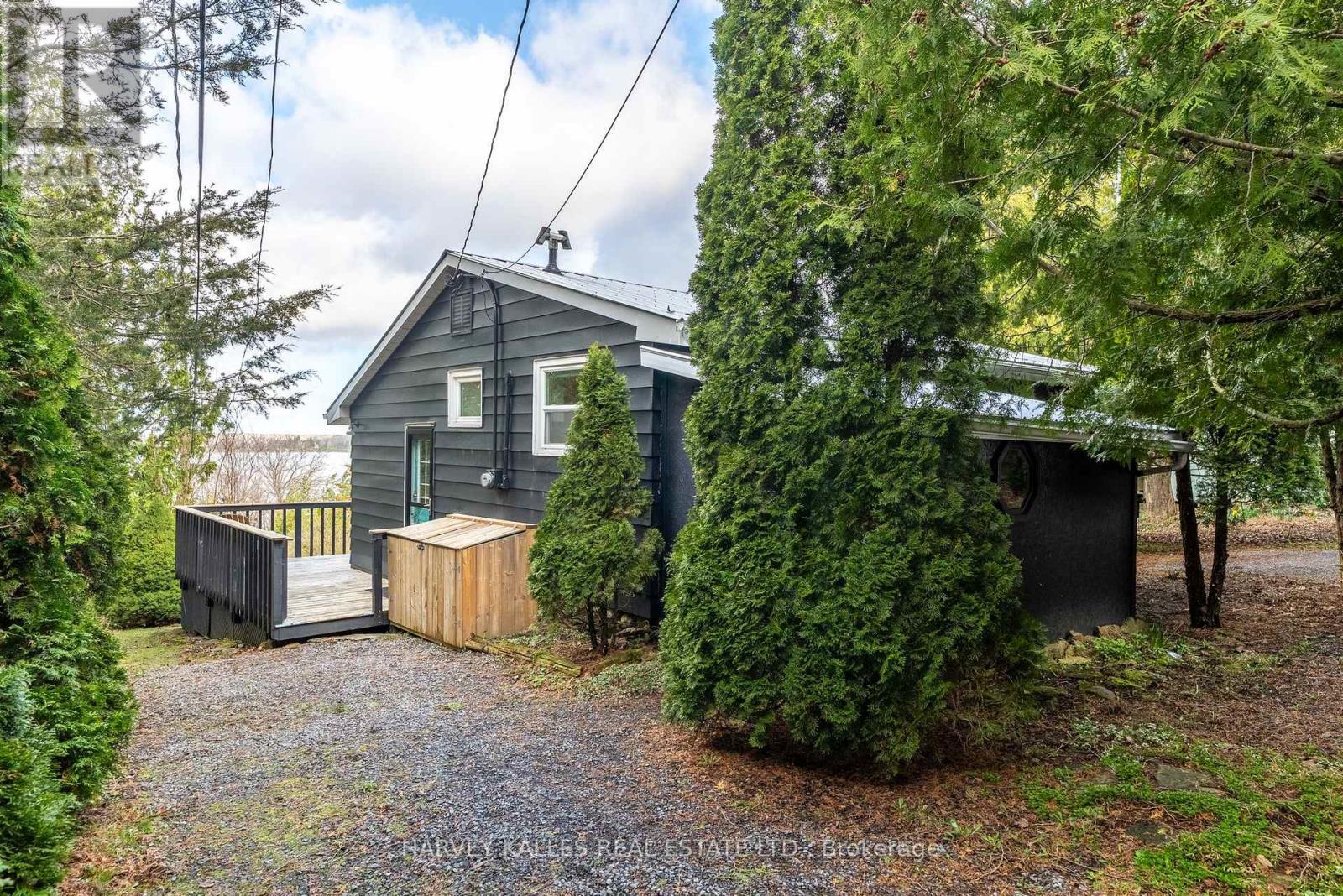 23 Pc Lane, Prince Edward County, Ontario  K0K 2T0 - Photo 42 - X12047617