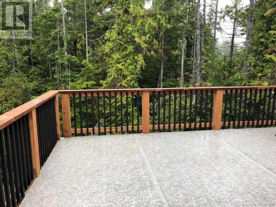 1869 Cedar Grove Pl, Ucluelet, British Columbia  V0R 3A0 - Photo 3 - 1001525