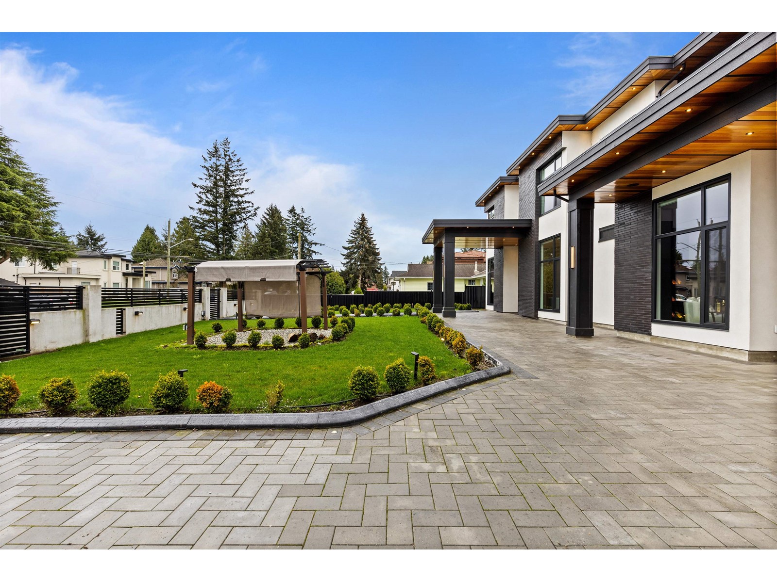 6173 132 Street, Surrey, British Columbia  V3X 1M9 - Photo 3 - R3008430