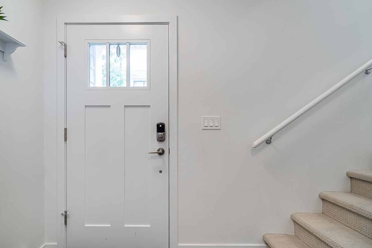 #1803 18505 Laurensen Place, Surrey, British Columbia  V4N 6R7 - Photo 3 - R3008131