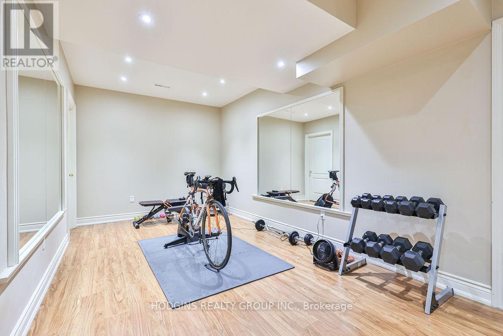 3264 Barchester Court, Mississauga (Erin Mills), Ontario  L5L 5Z1 - Photo 37 - W12180154