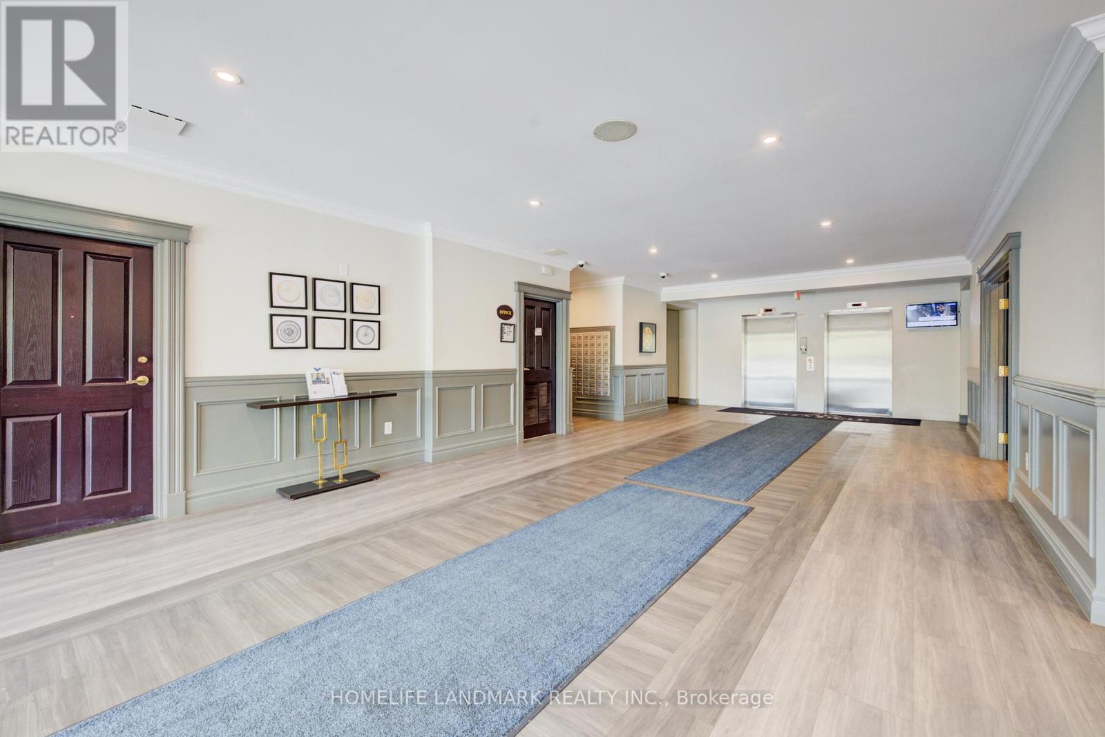 608 - 255 Keats Way, Waterloo, Ontario  N2L 6N6 - Photo 4 - X12180187