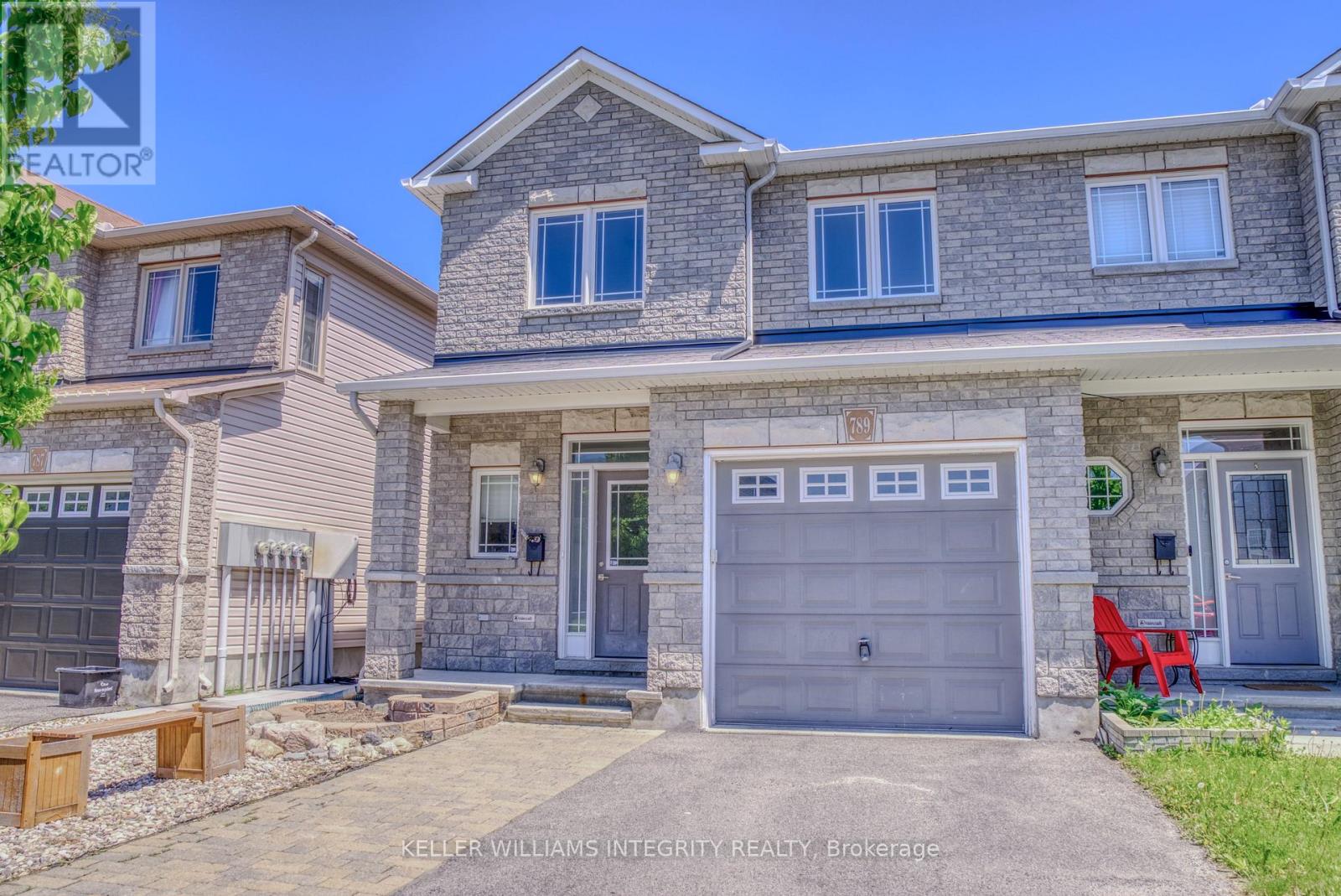 789 Percifor Way, Ottawa, Ontario  K1W 0E3 - Photo 2 - X12180205