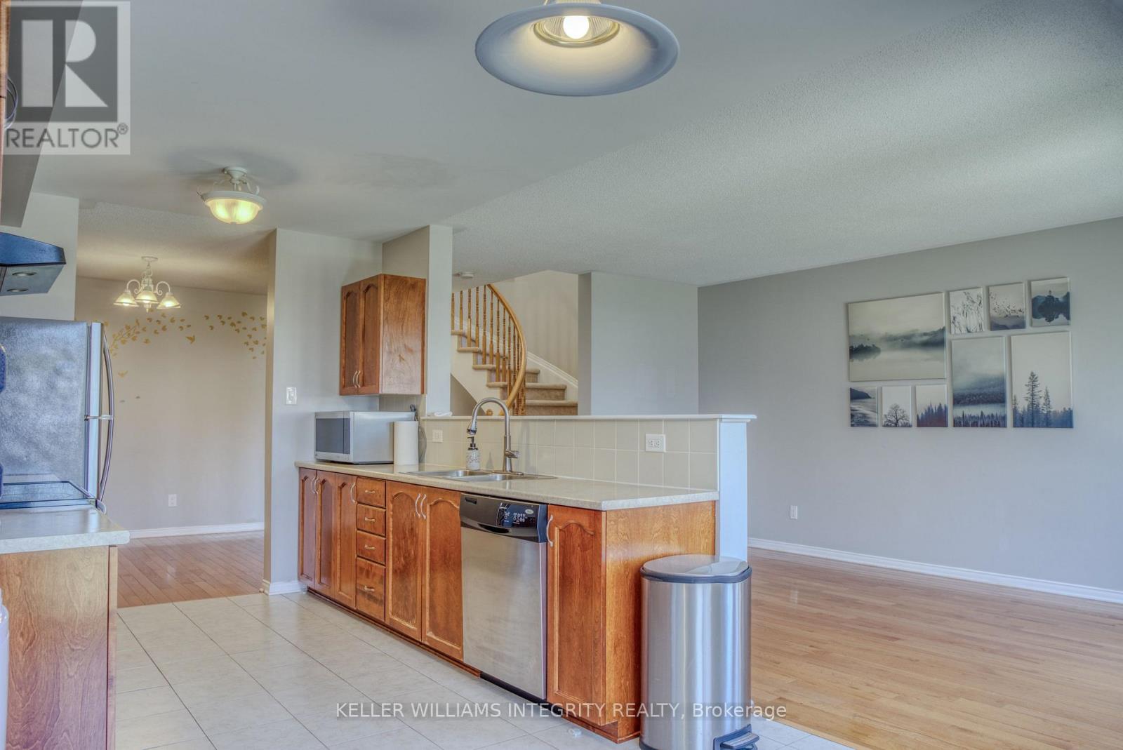 789 Percifor Way, Ottawa, Ontario  K1W 0E3 - Photo 9 - X12180205