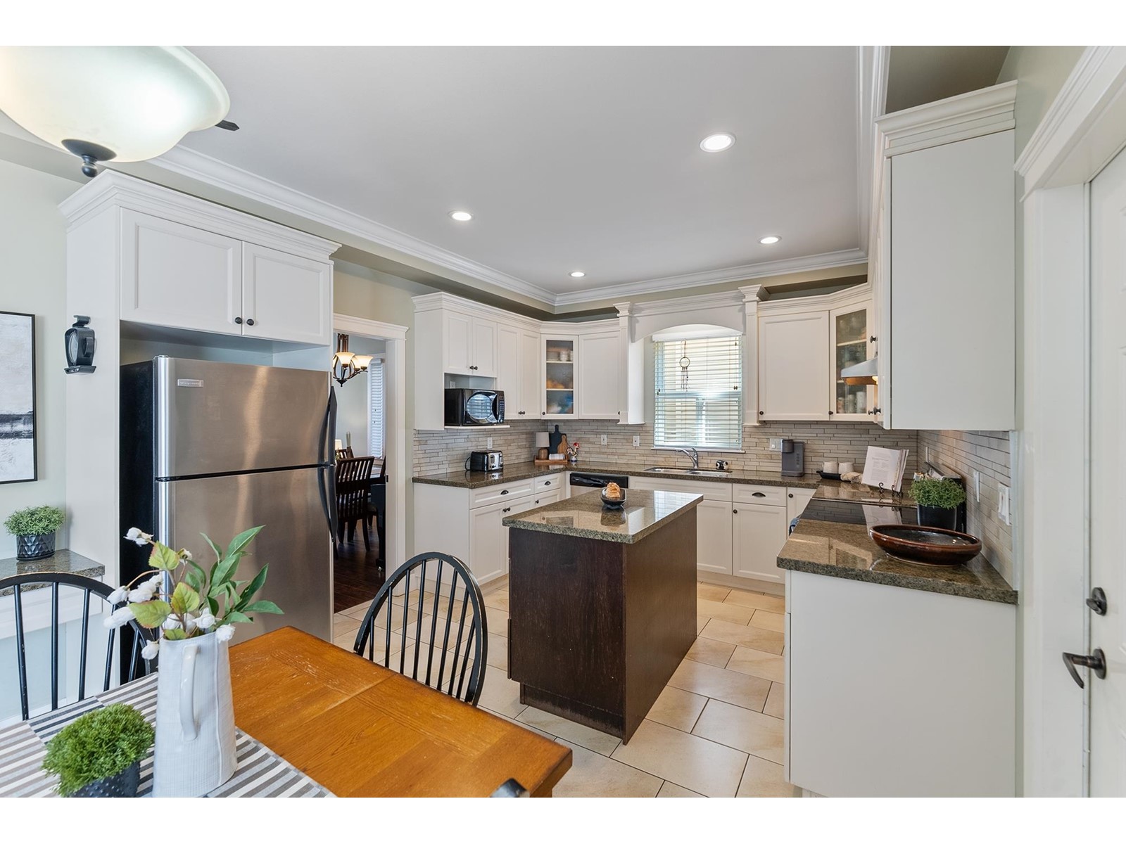 14586 60a Avenue, Surrey, British Columbia  V3S 4R5 - Photo 14 - R3008614