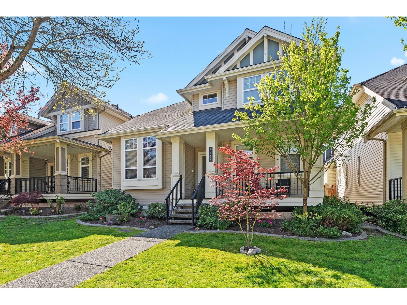 14586 60a Avenue, Surrey, British Columbia  V3S 4R5 - Photo 2 - R3008614