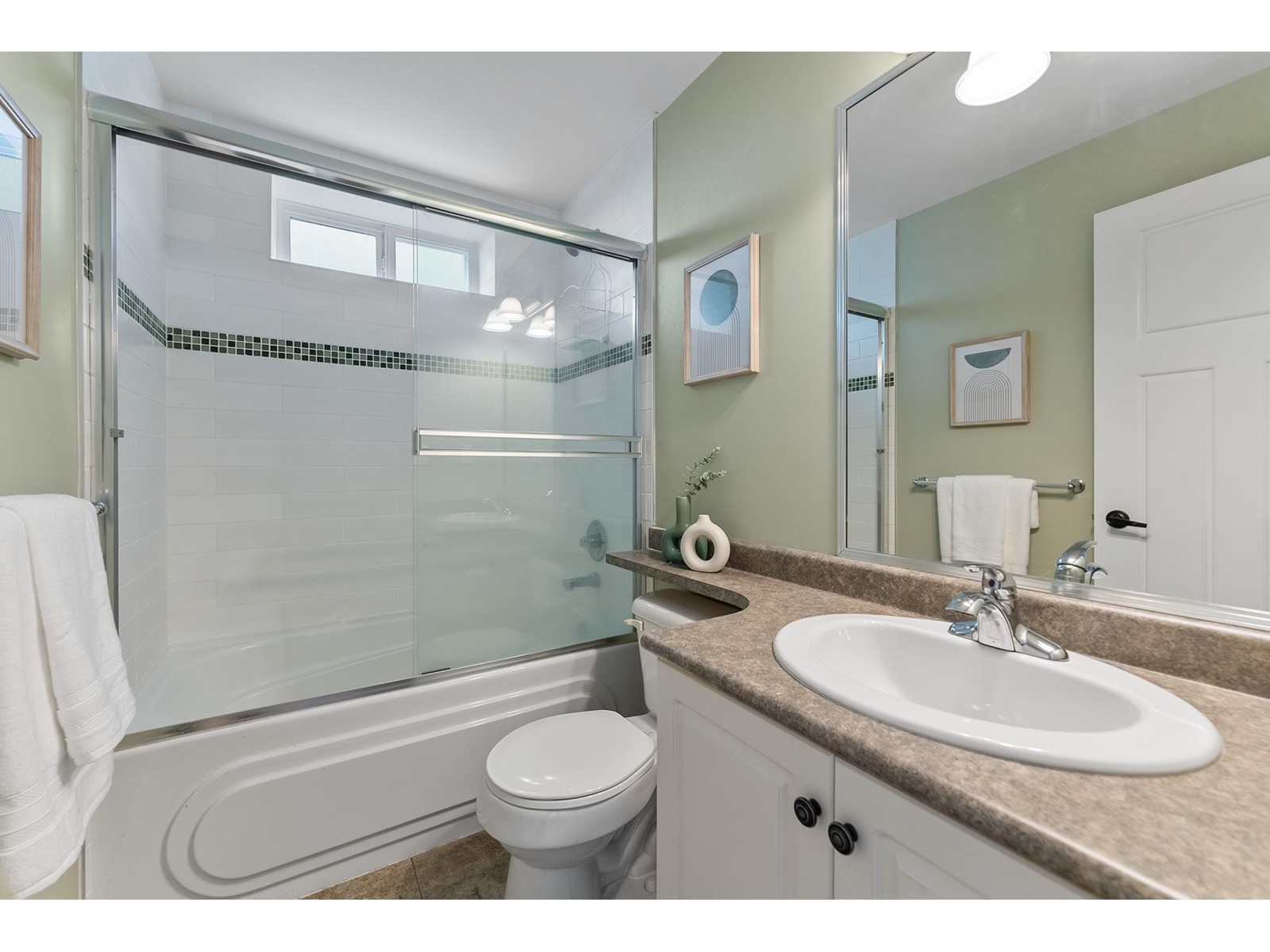 14586 60a Avenue, Surrey, British Columbia  V3S 4R5 - Photo 36 - R3008614